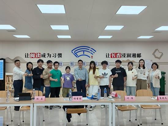 318da90eeaf2698a6900a7cbc1d5608