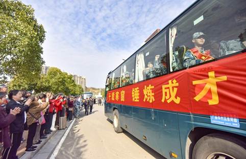 说明: e3f3b245e9845492fa35fe72f9fa96a