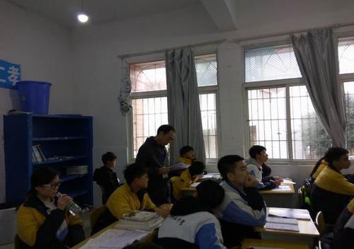 http://files.htedu.com.cn/111/659/images/20161227/20161227143412499_s.jpg