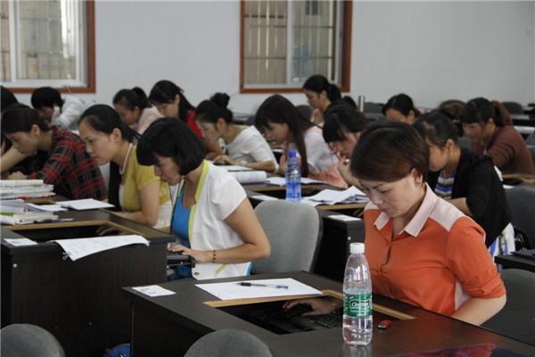 参赛教师现场备课