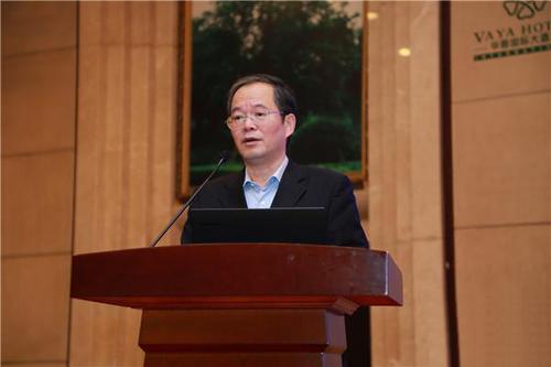 湖南省教育厅党组成员、副厅长、工委委员葛建中
