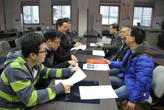 三支部集中学习现场