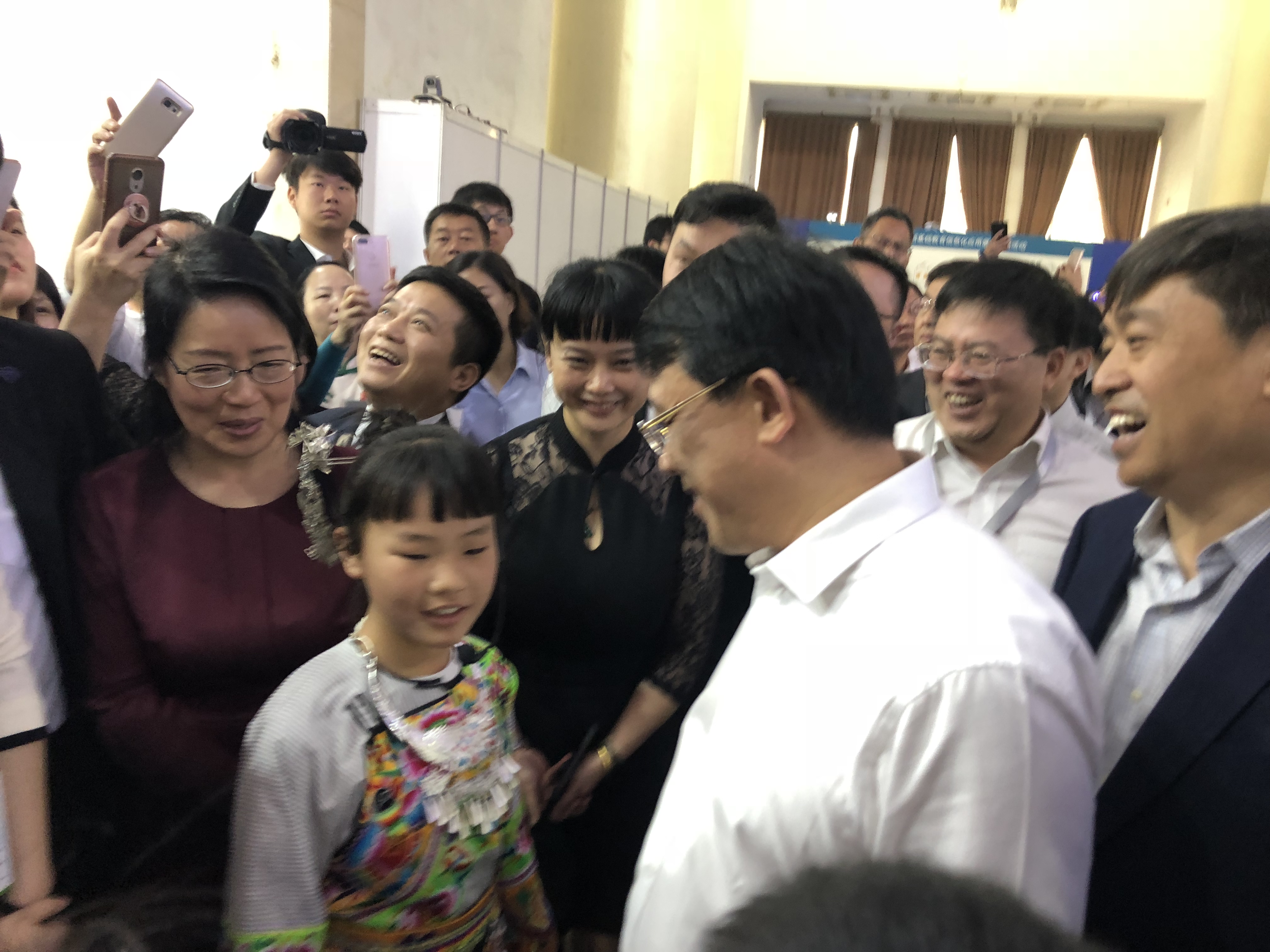 教育部副部长朱之文视察湖南展馆