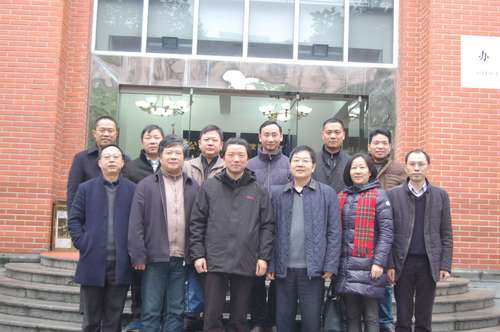 1廖良辉一行到长沙市一中“走亲戚”