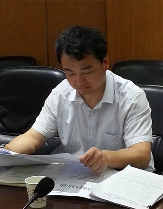 肖国安同志部署下阶段教育扶贫工作